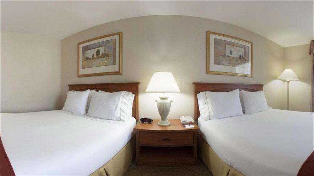 Holiday Inn Express Hotel & Suites Carson City, An Ihg Hotel Extérieur photo