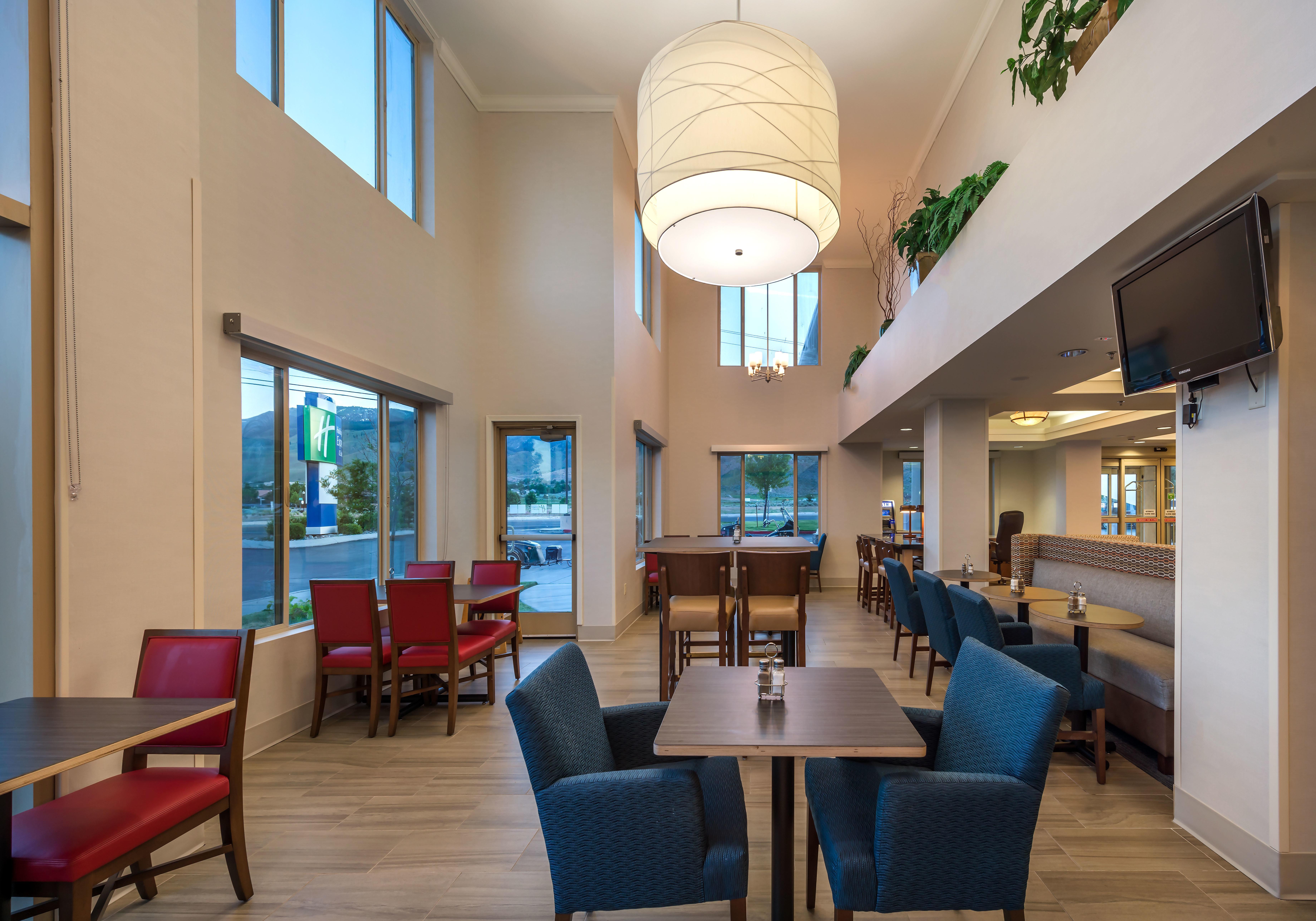 Holiday Inn Express Hotel & Suites Carson City, An Ihg Hotel Extérieur photo